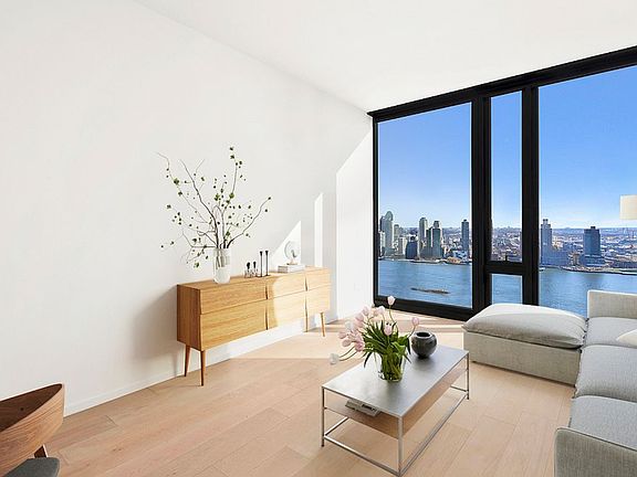 5th image of 695 1st Ave #39A