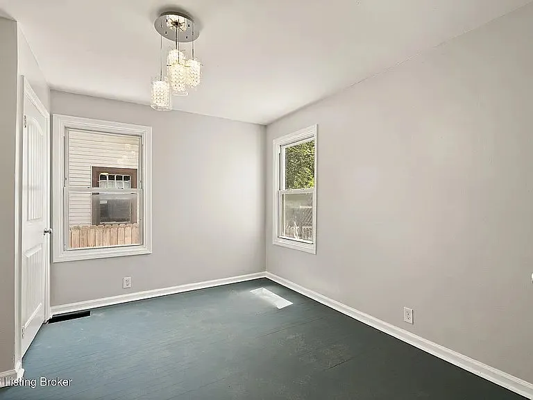 736 Iowa Ave — Photo 9
