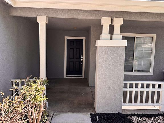 5th image of 2020 Hickory Ct