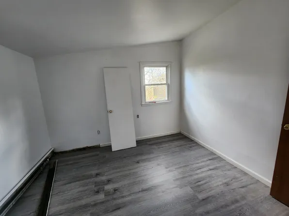 604 E Diamond Ave #1, Hazleton, PA 18201