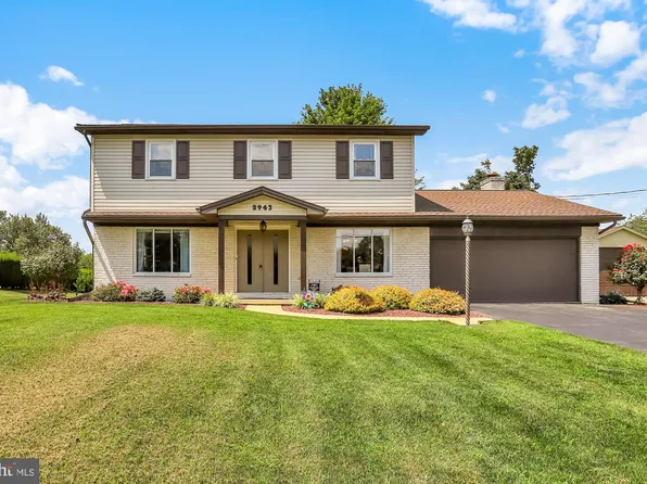 2943 Roosevelt Dr, Chambersburg, PA 17201