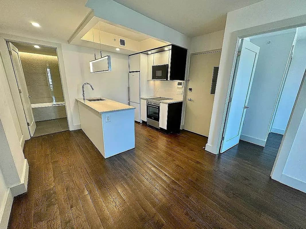 150 Lenox Road — Photo 2