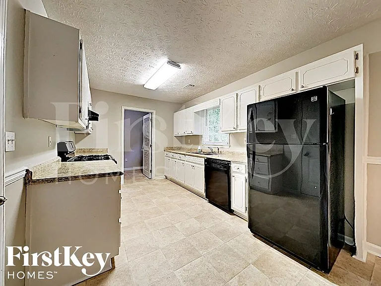 4136 Jodeco Rd — Photo 4