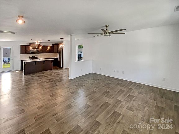4th image of 118 Galley Ln