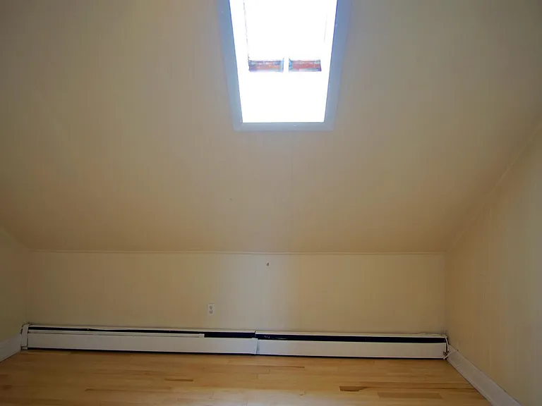 48 America St #3A — Photo 15
