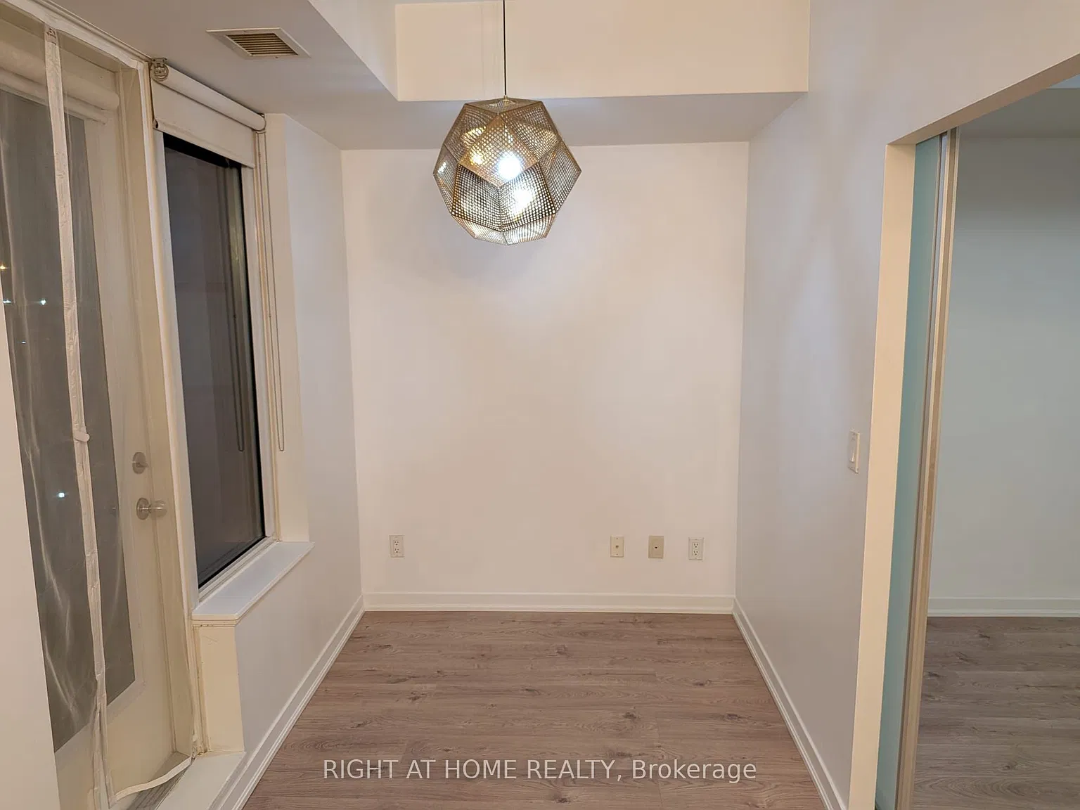 2 bed, $2,550 — Photo 3
