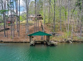 729 Cliffs Edge Rd, East Bernstadt, KY 40729