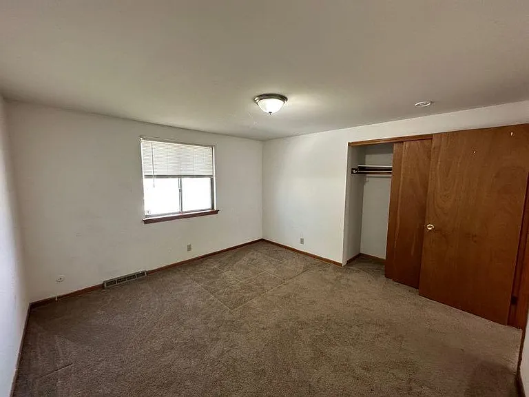 12100 County Line Rd — Photo 5