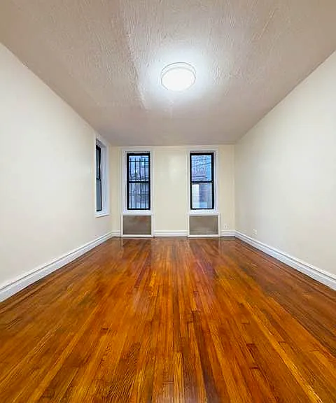 50 E 21st St #1 — Photo 5