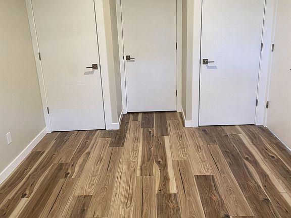 5th image of 4978 34th St