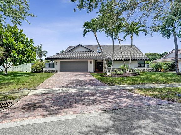 4th image of 2845 NW 42nd Street