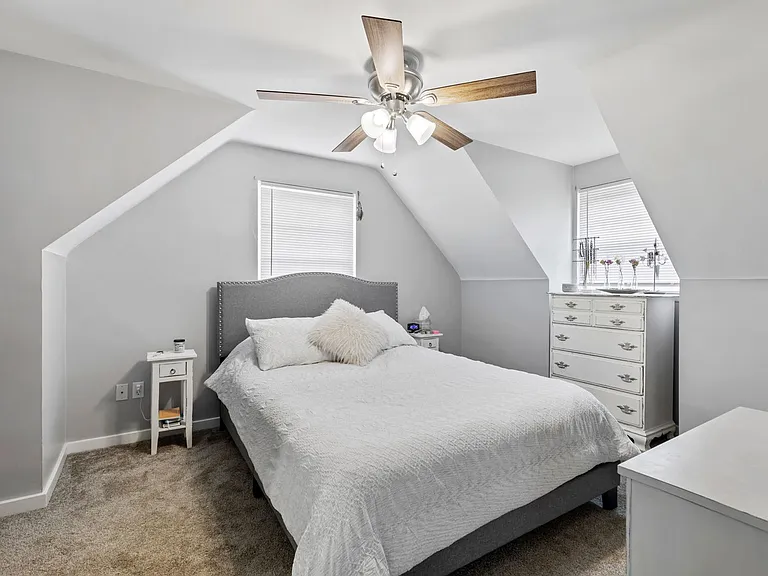 3331 Wallace Dr — Photo 17