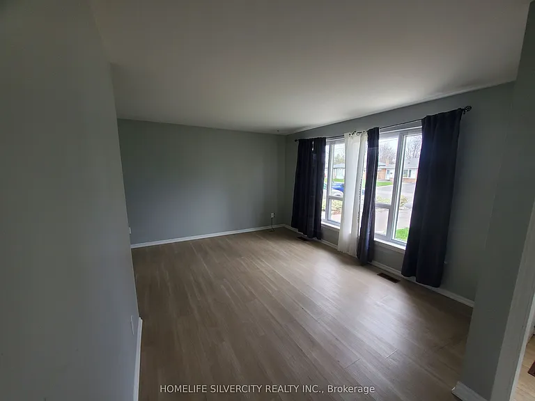 9 Belmont Dr — Photo 6