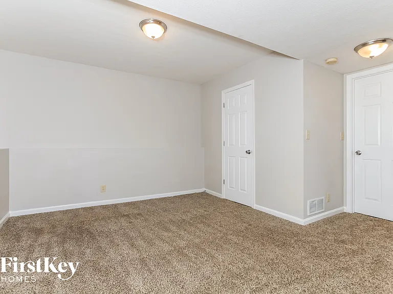 7386 Sterling Springs Way — Photo 12