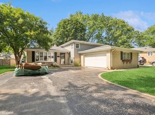 530 Birch St, Itasca, IL 60143