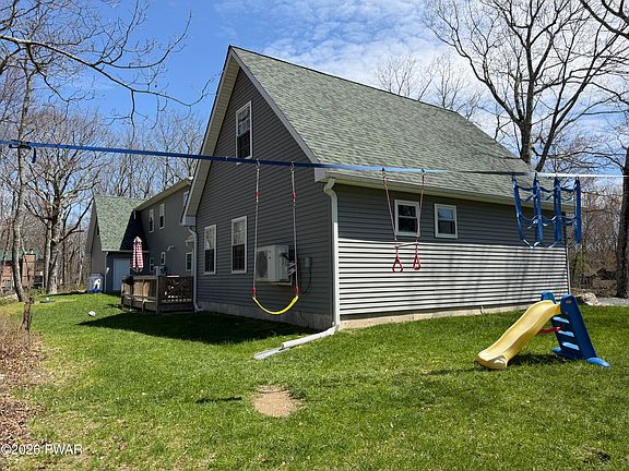 4th image of 801 Maple Ridge Ct