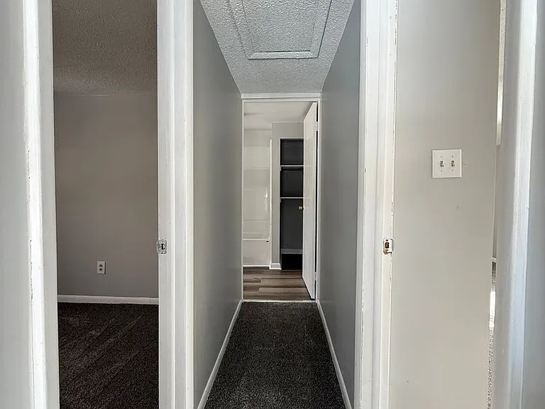 2321 W Main St — Photo 20