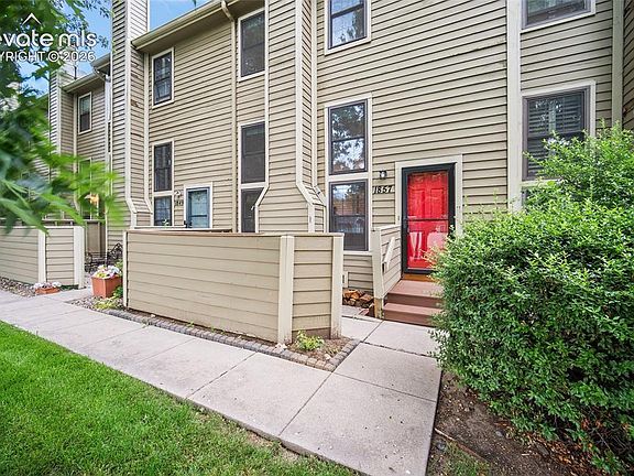 4th image of 1857 Lorraine St