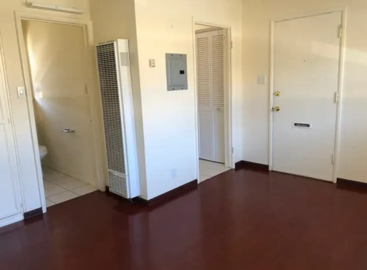 1228 Berkeley St — Photo 3
