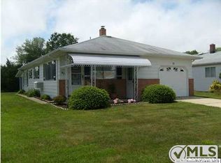 921 Jamaica Blvd, Toms River, NJ 08757