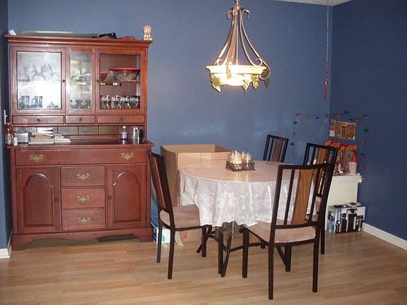 4th image of 1860 Northwest Blvd APT F