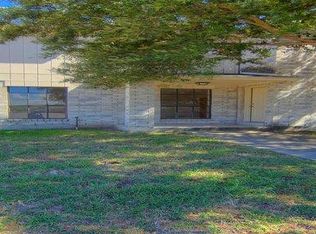 203 N Commonsway Dr, Portland, TX 78374