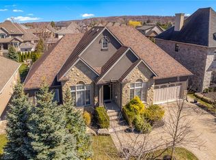 7 Sandalwood Cres, Niagara On The Lake, ON L0S 1J0