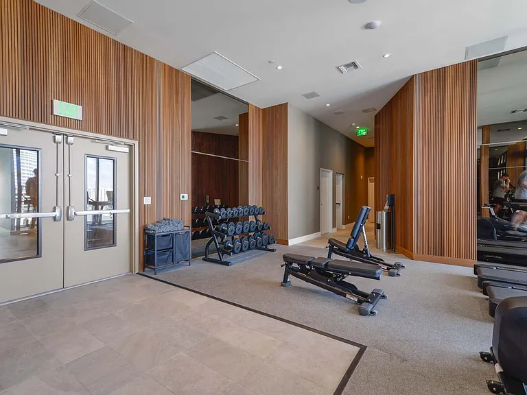 239 SW 9th St #21-ID1022339P — Photo 11