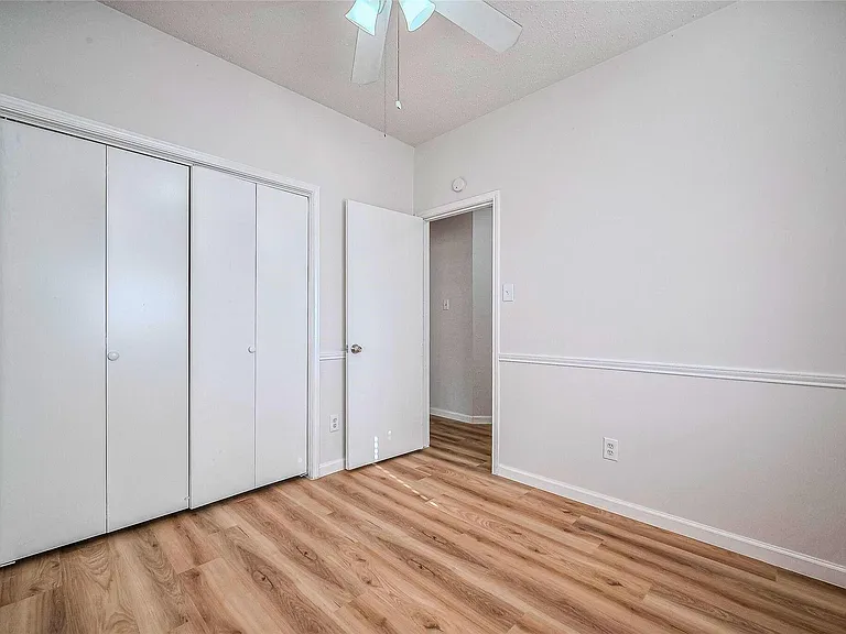 18211 Dinner Creek Dr — Photo 12