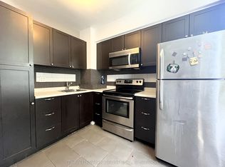 1 Waverley Pl #7, London, ON N6B 2C3