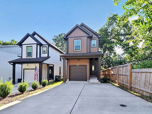 2nd image of 3219 Ross Ave