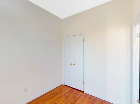 2074 Frederick Douglass Boulevard image 7 of 11