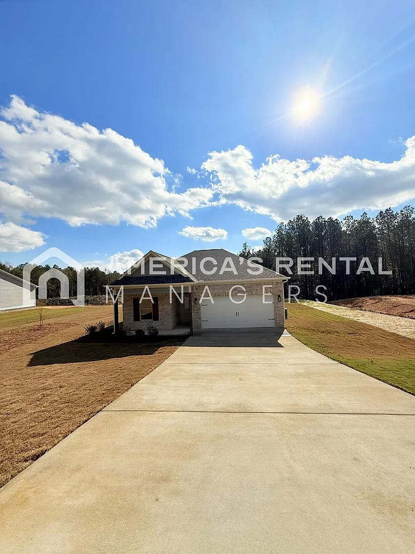 Home for rent in Riverside Available to View with 48 Hour Notice — Photo 1