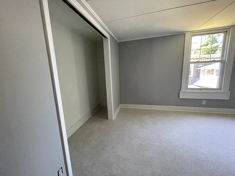 4 Main St #3 — Photo 13