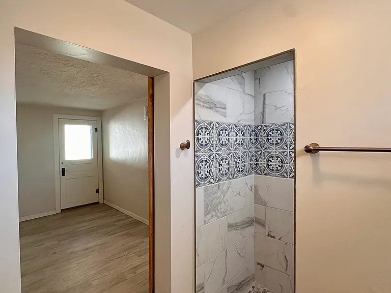 414 W Las Cruces Ave #1 — Photo 9