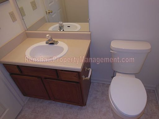 3rd image of 7430 Appling Oaks Dr
