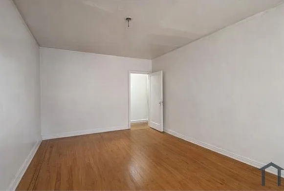 1 bed, 700 sqft, $2,762 — Photo 4