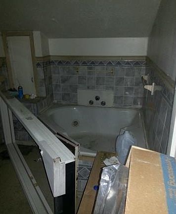 3rd image of 605 Parkcliff Ave