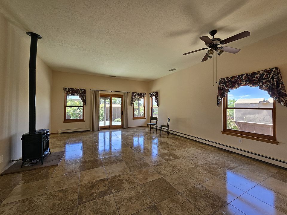 1st image of 2874 Plaza Amarilla