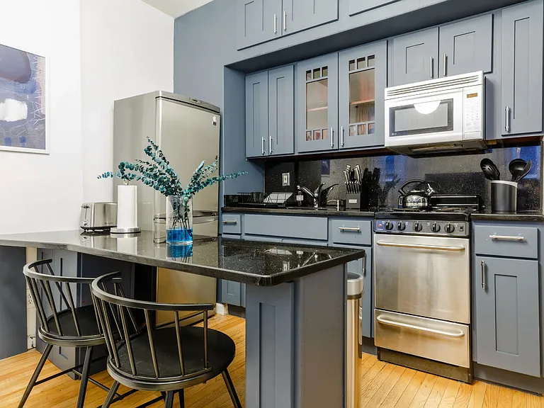 885 9th Ave #5G — Photo 2