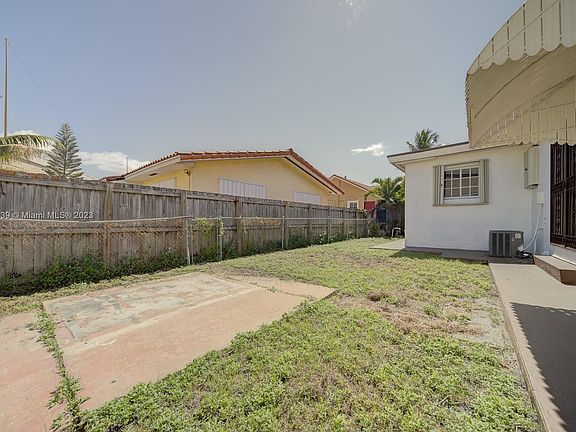 5th image of 1011 NW 23rd Ave #1
