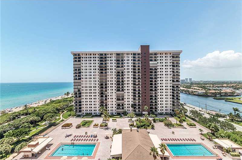 Updated Oceanfront 2 bedroom-2 bath with amazing views