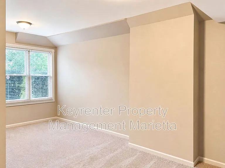 109 Olde Marietta Ct NW — Photo 3