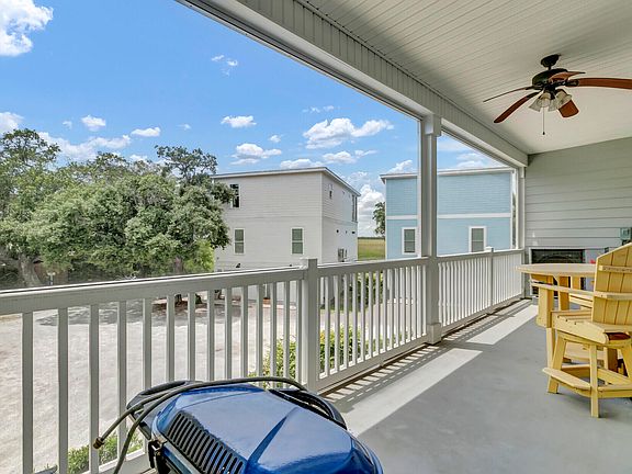3rd image of 2393 Folly Rd #2F