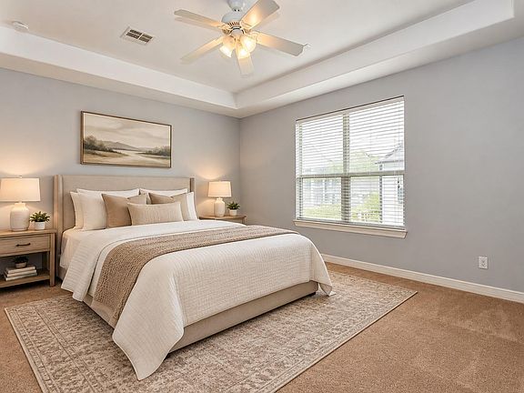 5th image of 815 Garden Rose Ln