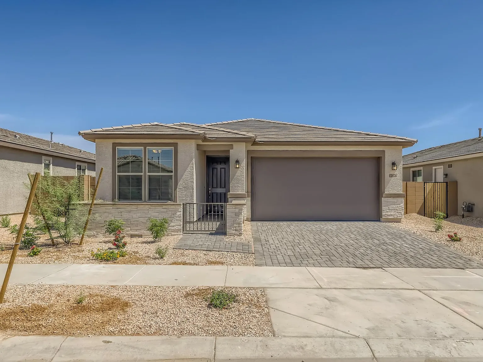 4 bed, 1840 sqft, $2,400 — Photo 2