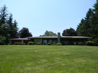 90 Clapboard Ridge Rd, Danbury, CT