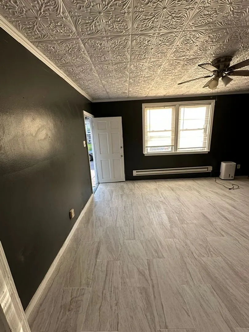 6715 North Carlisle Street — Photo 4