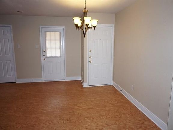 2nd image of 611 Lentisco Dr