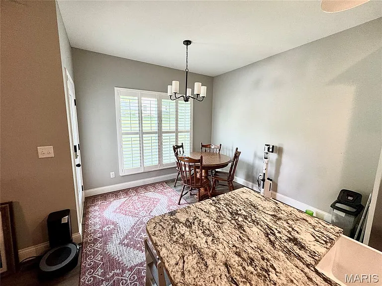 315 Star Ln — Photo 8